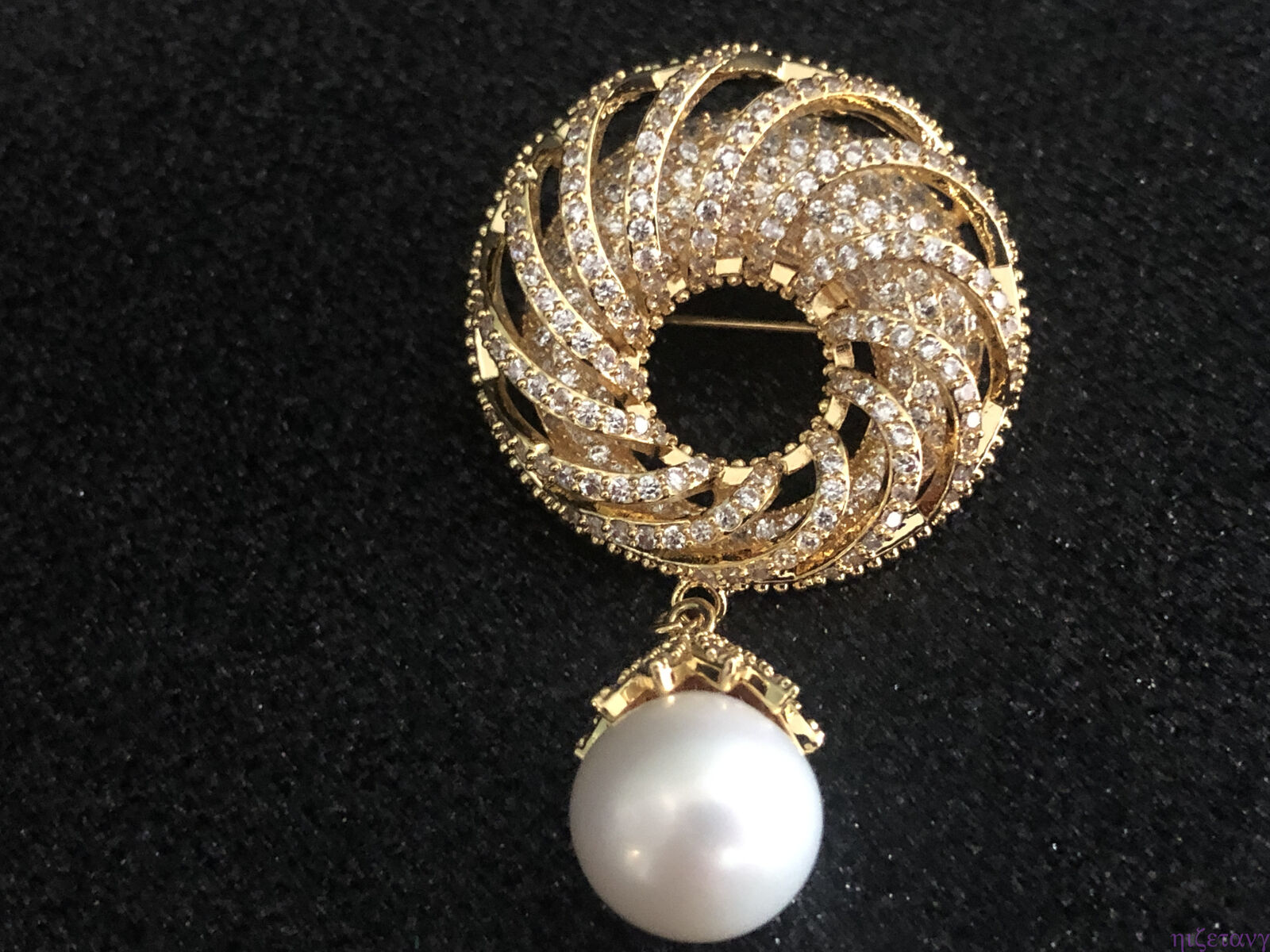 Huge 13-14mm Natural Freshwater Pearl 18kgp Happiness Buckle Women's Brooch Pin